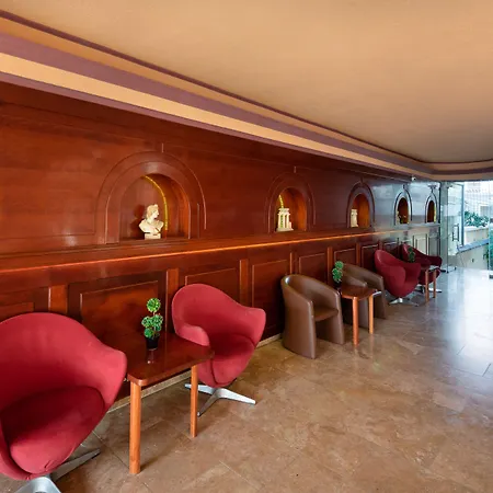 アパートホテル Comfort